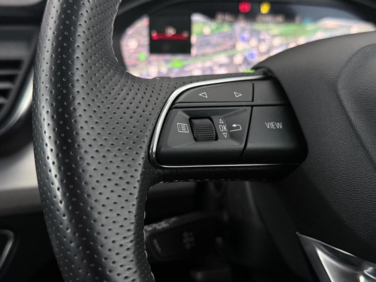 Audi Q5 thumbnail Misc Controls