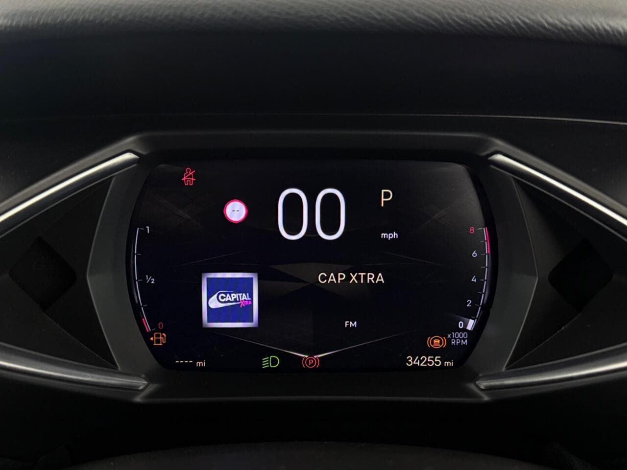 DS AUTOMOBILES DS 3 thumbnail Driver Instruments