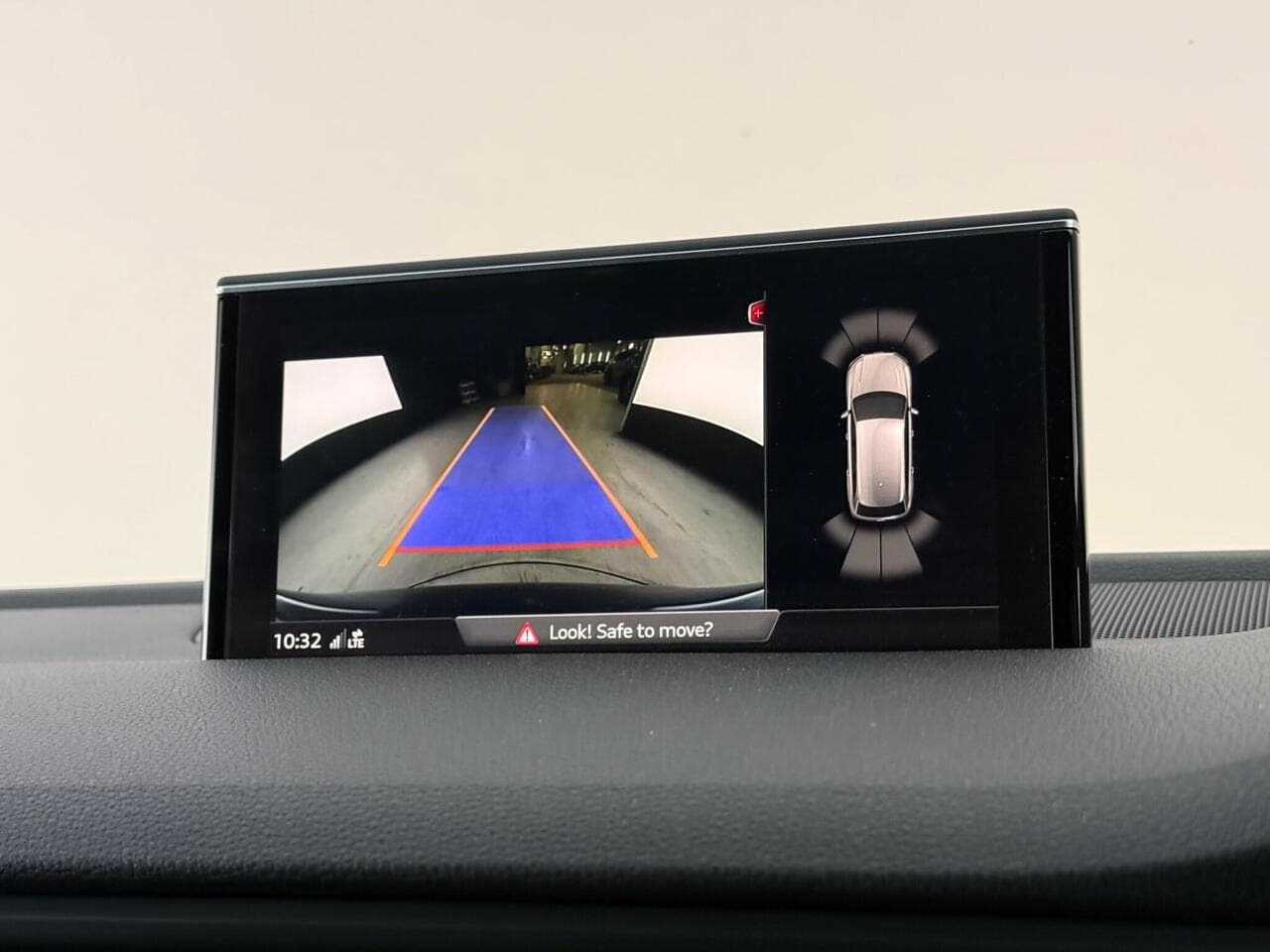 Audi Q7 thumbnail Infotainment System