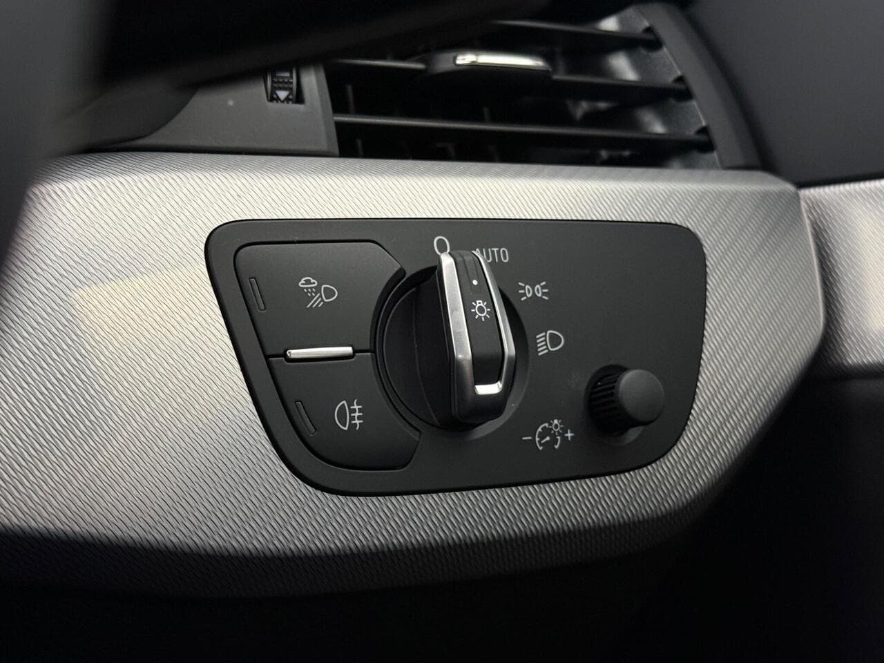 Audi A5 thumbnail Misc Controls