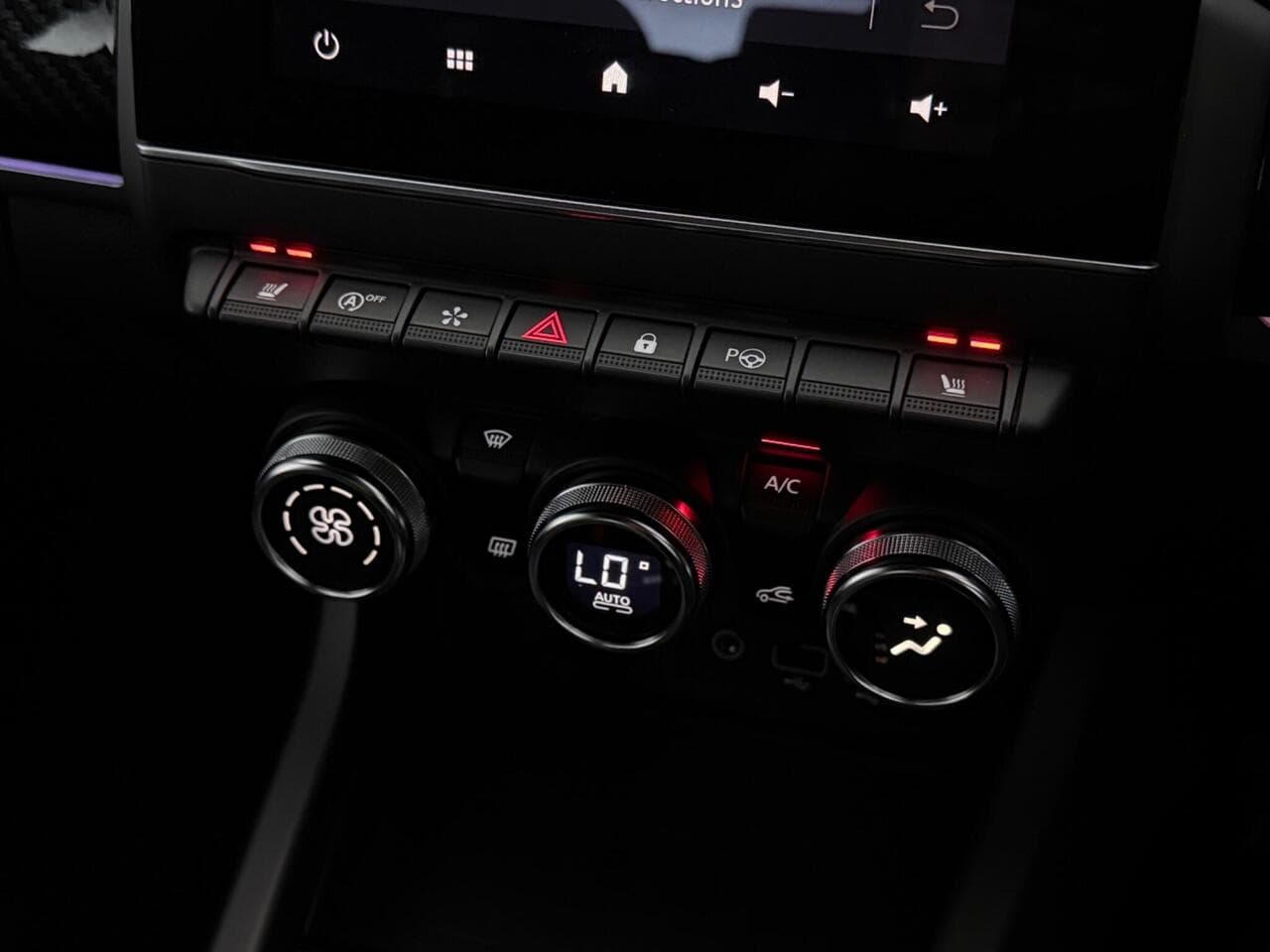Renault Arkana thumbnail Misc Controls