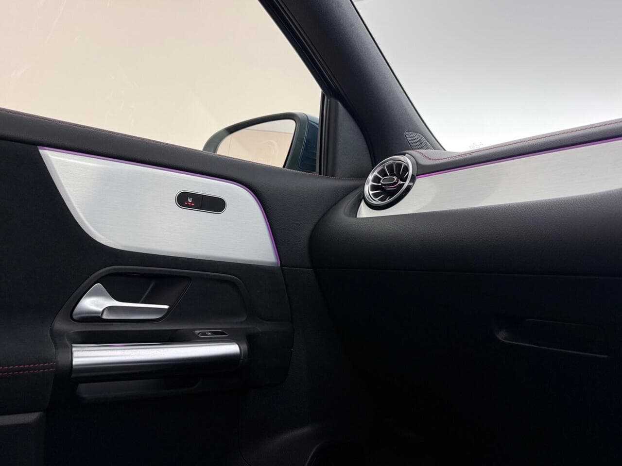 Mercedes-Benz EQA thumbnail Inconclusive