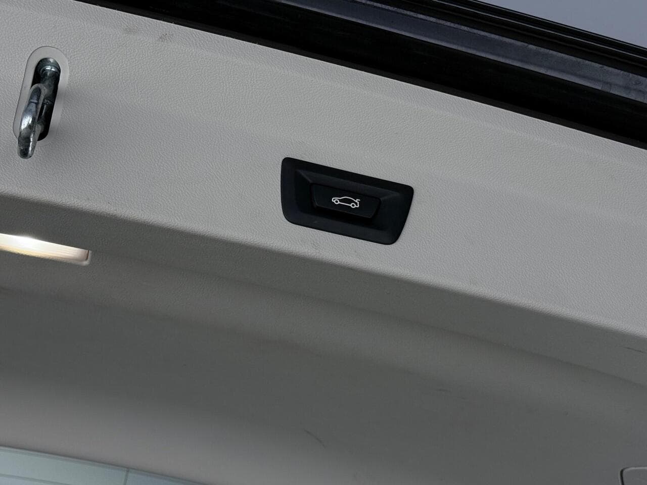 BMW X3 thumbnail Misc Controls