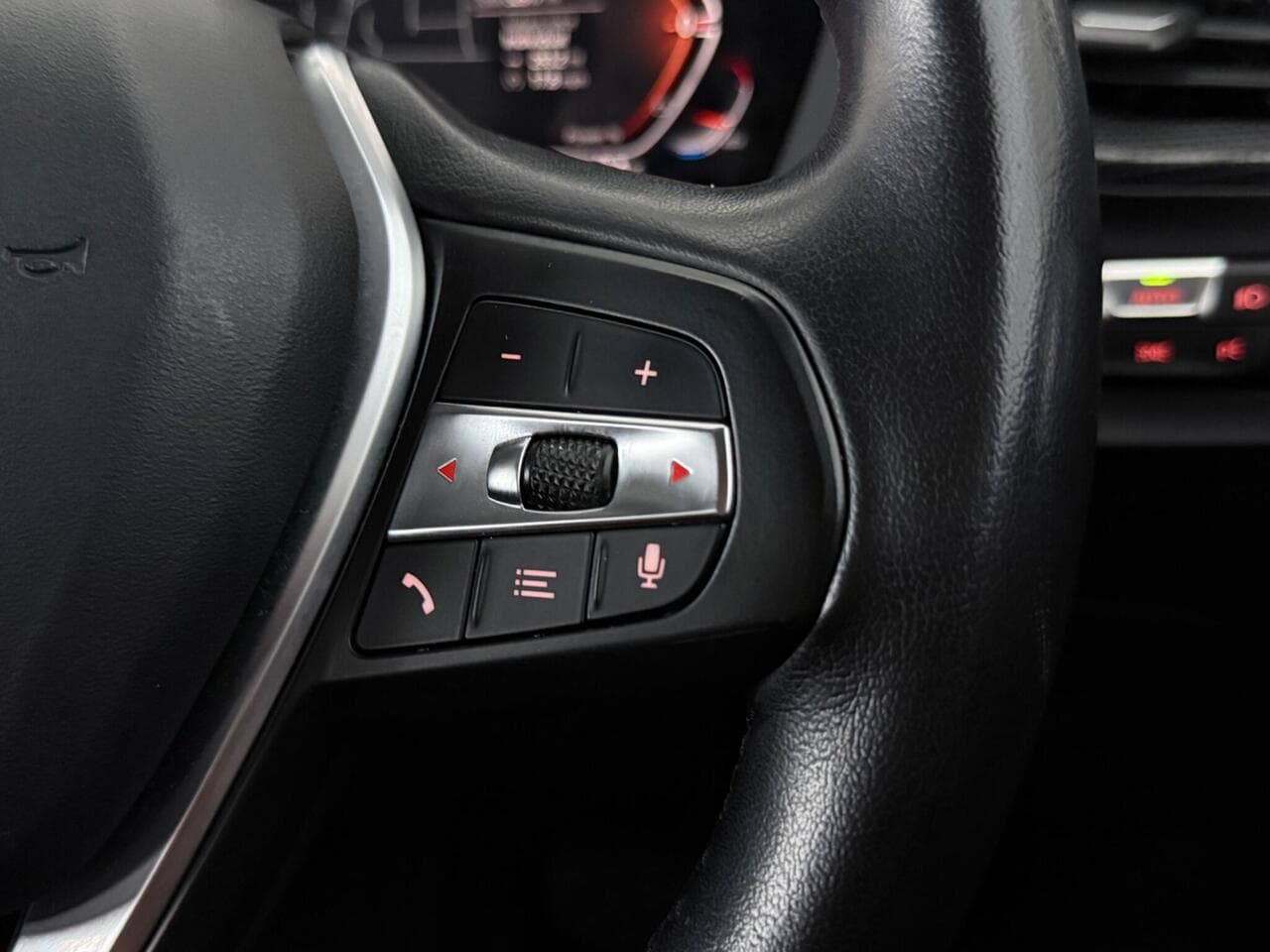 BMW 1 Series thumbnail Misc Controls