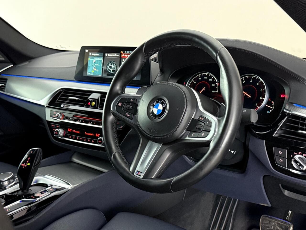 BMW 5 Series thumbnail Steering Wheel