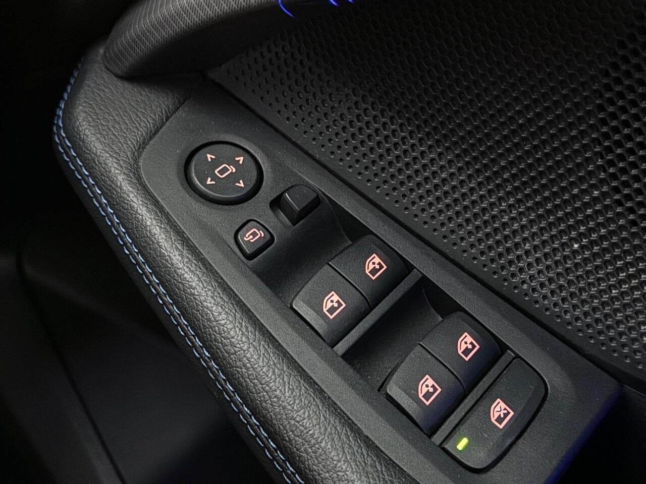 BMW 2 Series Gran Coupe thumbnail Misc Controls