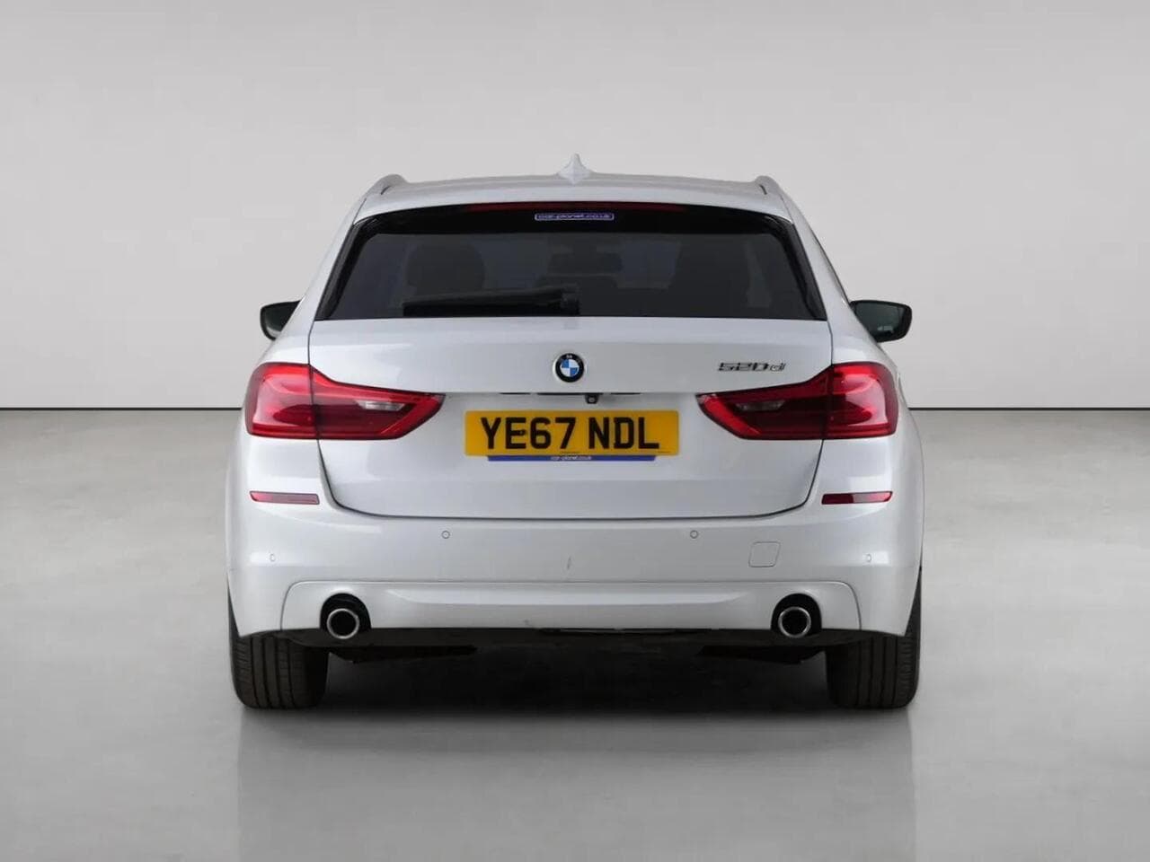 BMW 5 Series thumbnail Rear