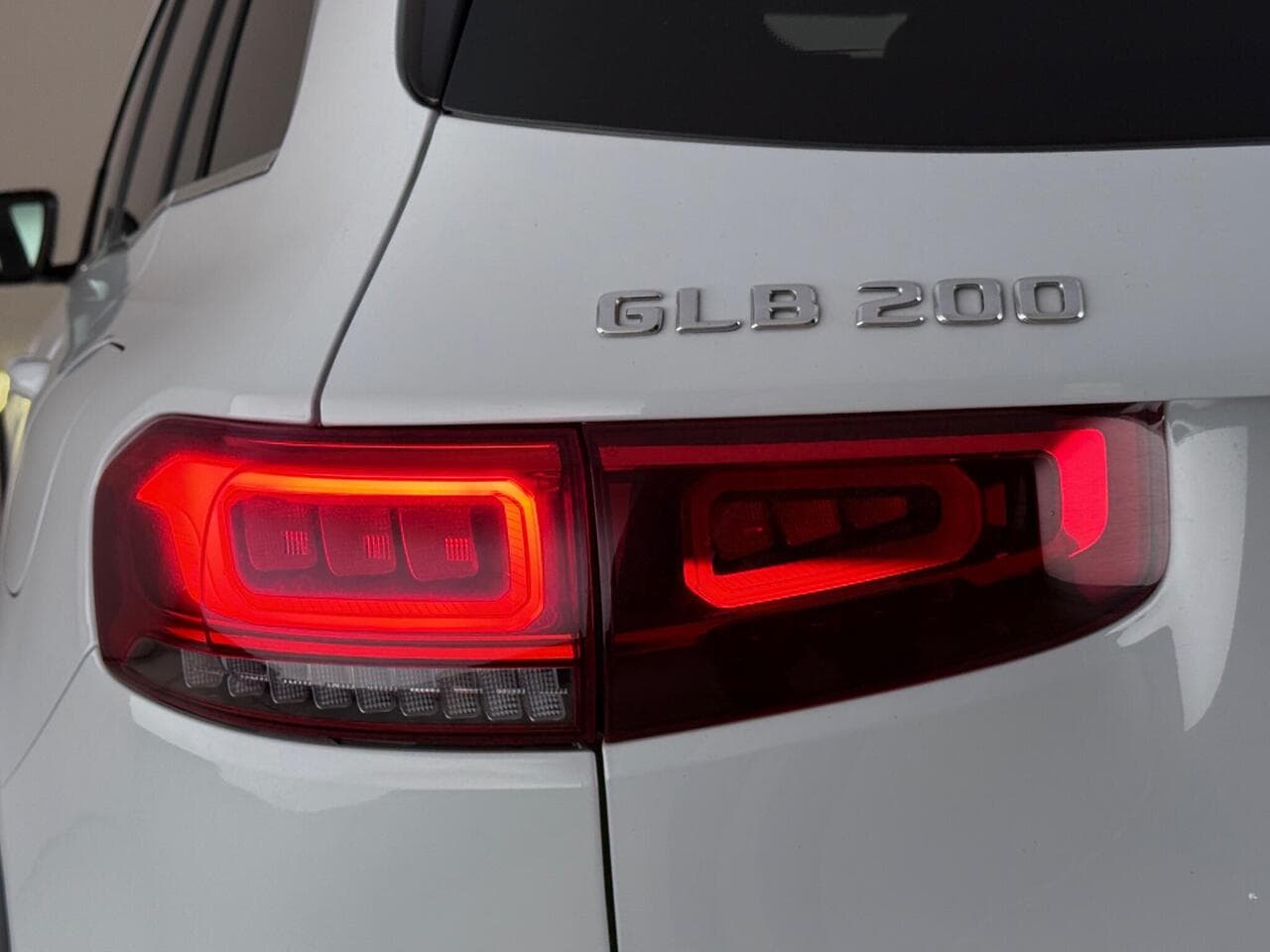 Mercedes-Benz GLB thumbnail Lights Rear