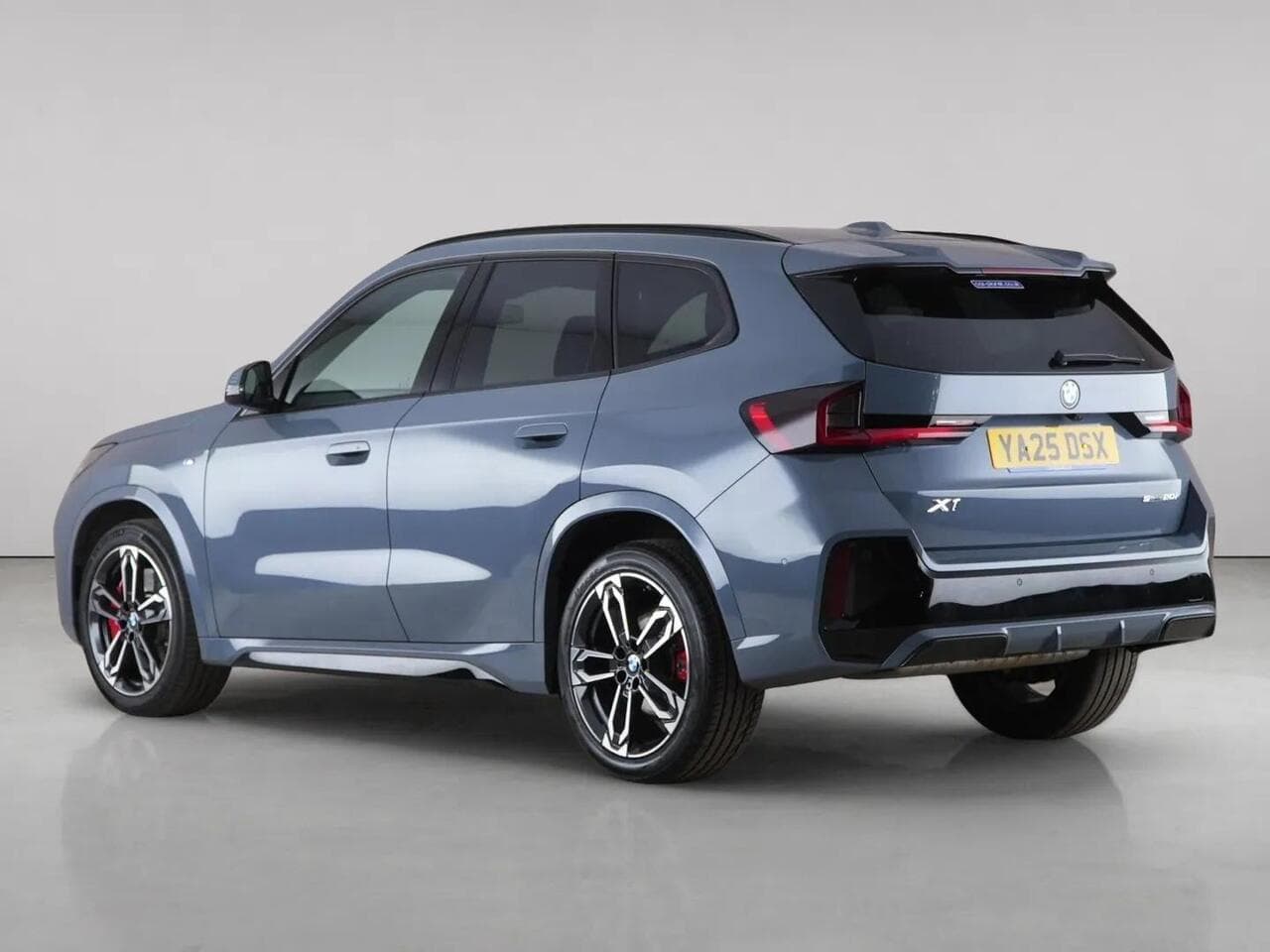 BMW X1 thumbnail Rear Left
