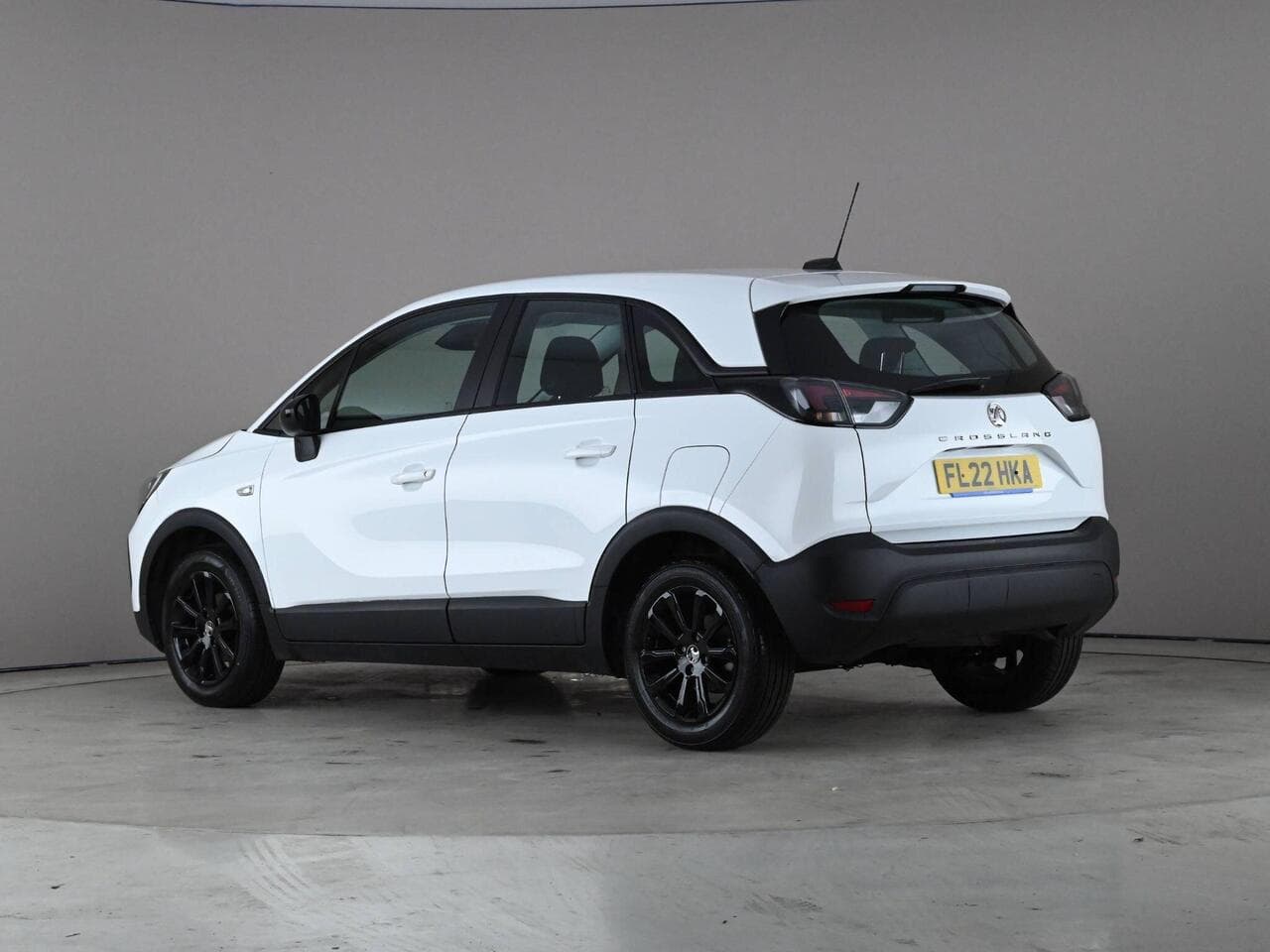 Vauxhall Crossland thumbnail Side Left