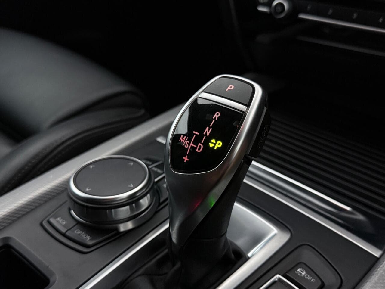 BMW X5 thumbnail Interior Front
