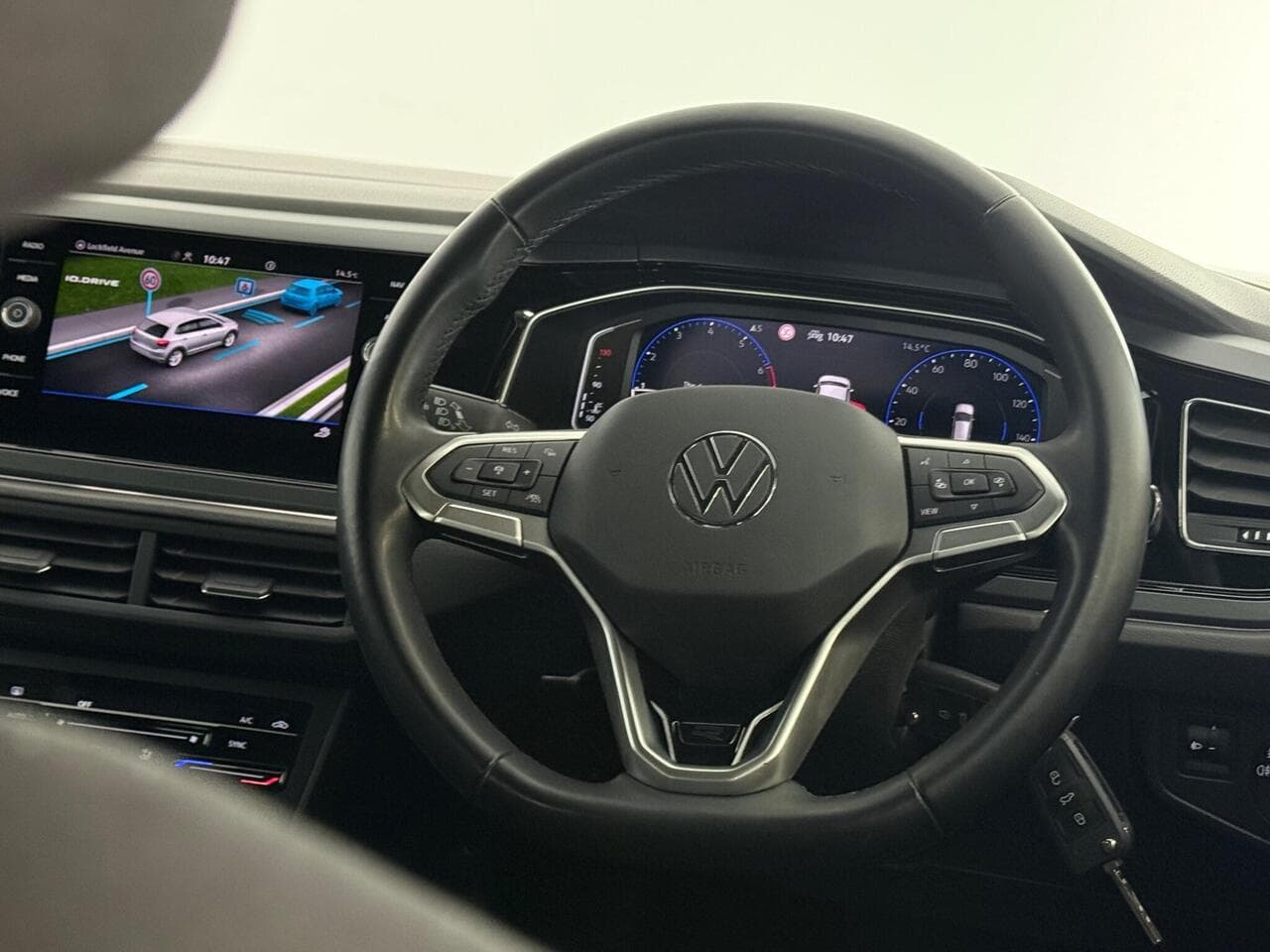 Volkswagen Polo thumbnail Steering Wheel