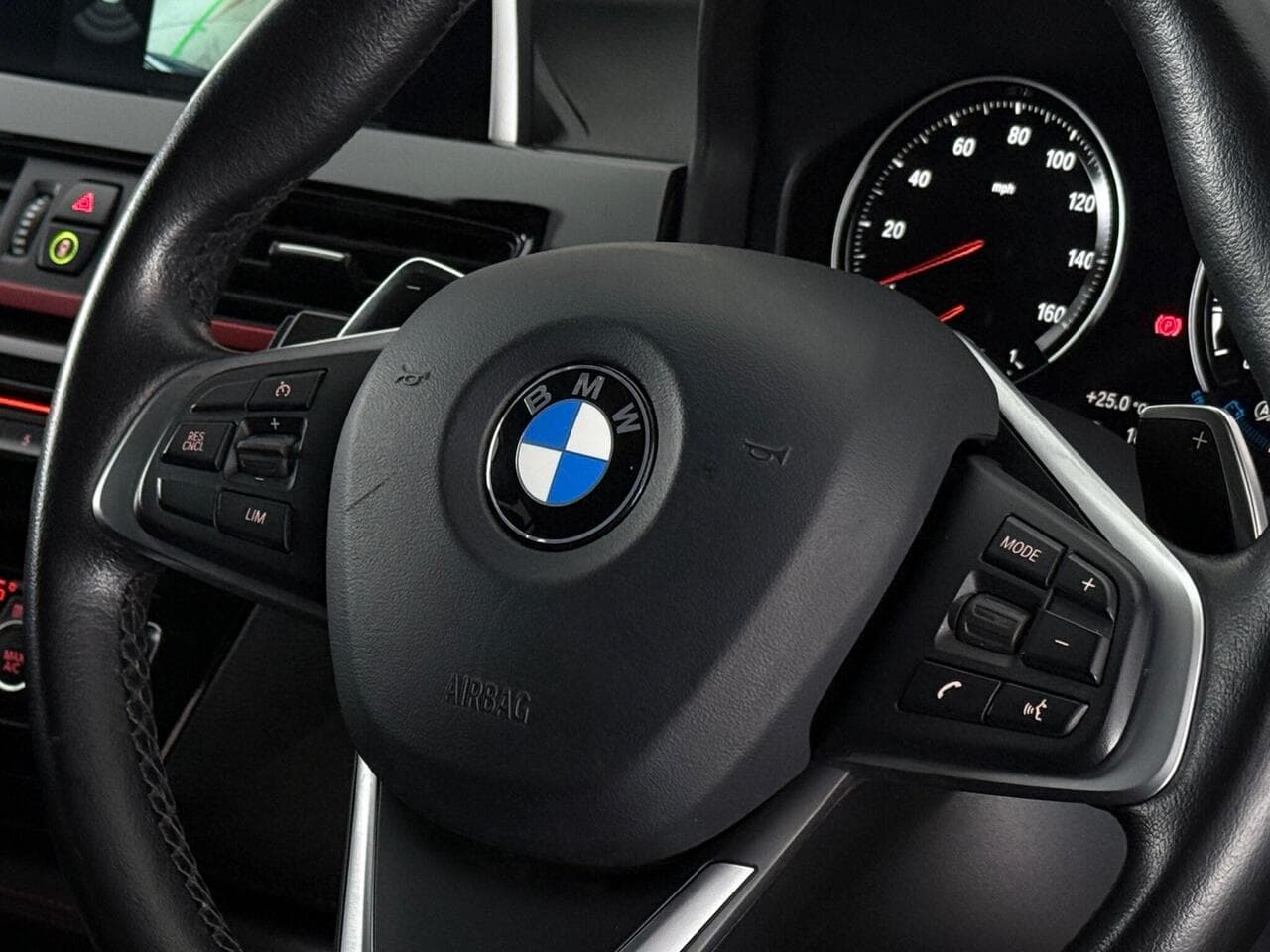 BMW X1 thumbnail Steering Wheel