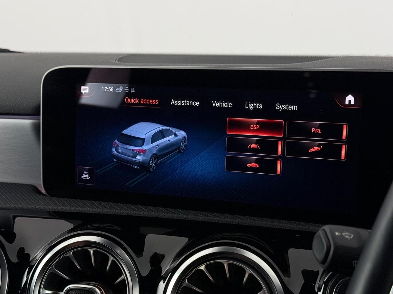Mercedes-Benz A Class thumbnail Infotainment System
