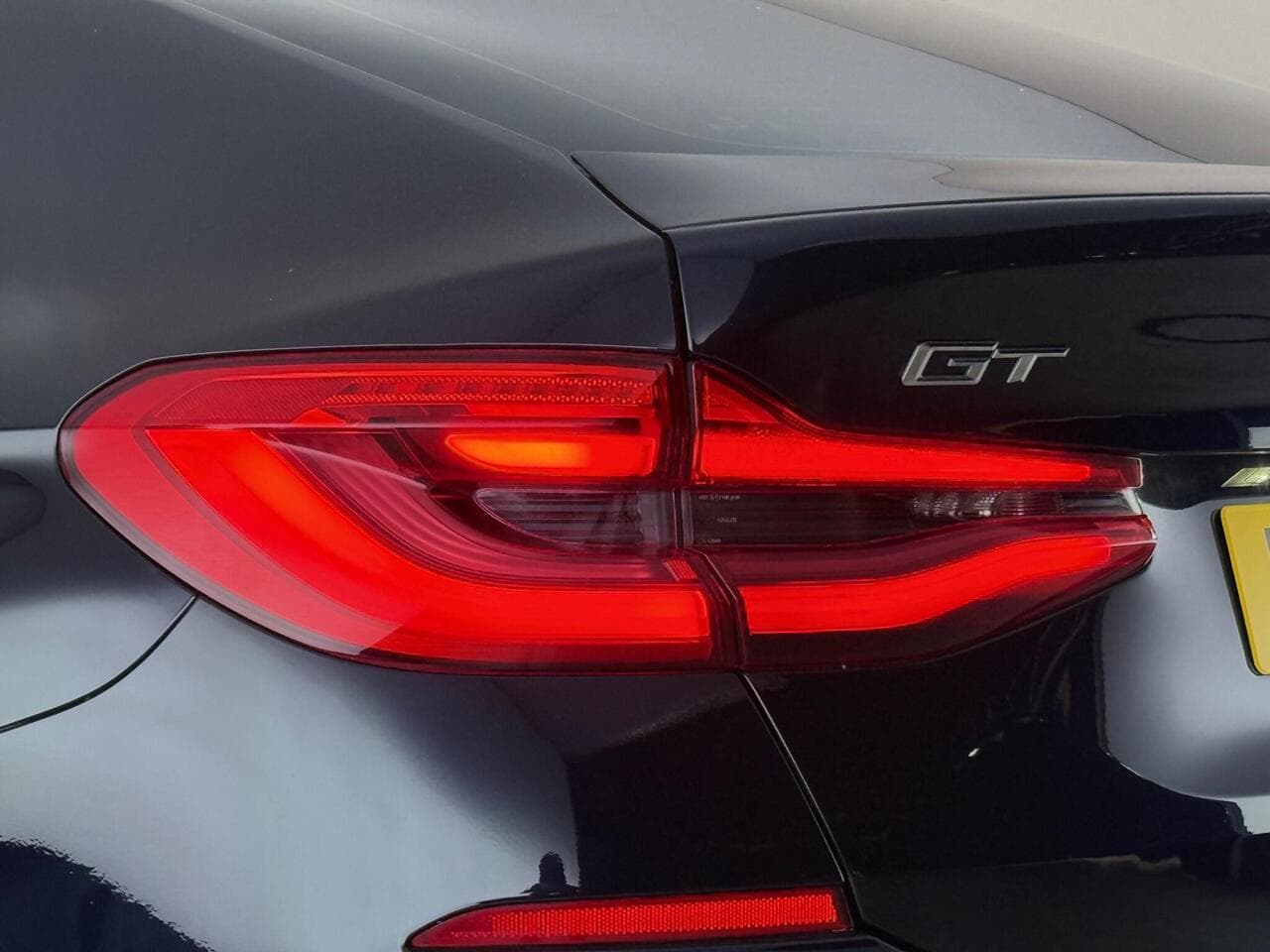 BMW 6 Series Gran Turismo thumbnail Lights Rear
