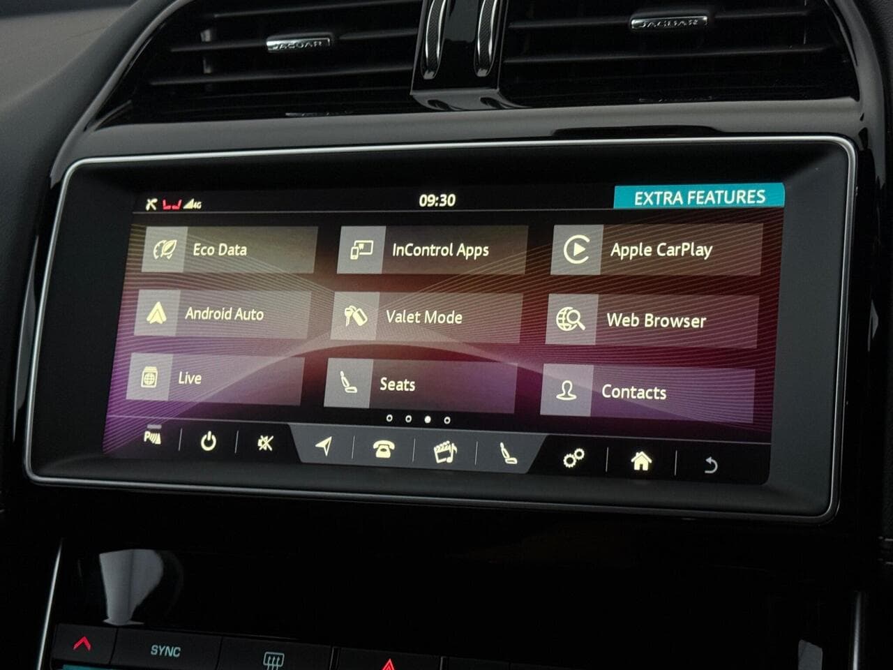 Jaguar XE thumbnail Infotainment System