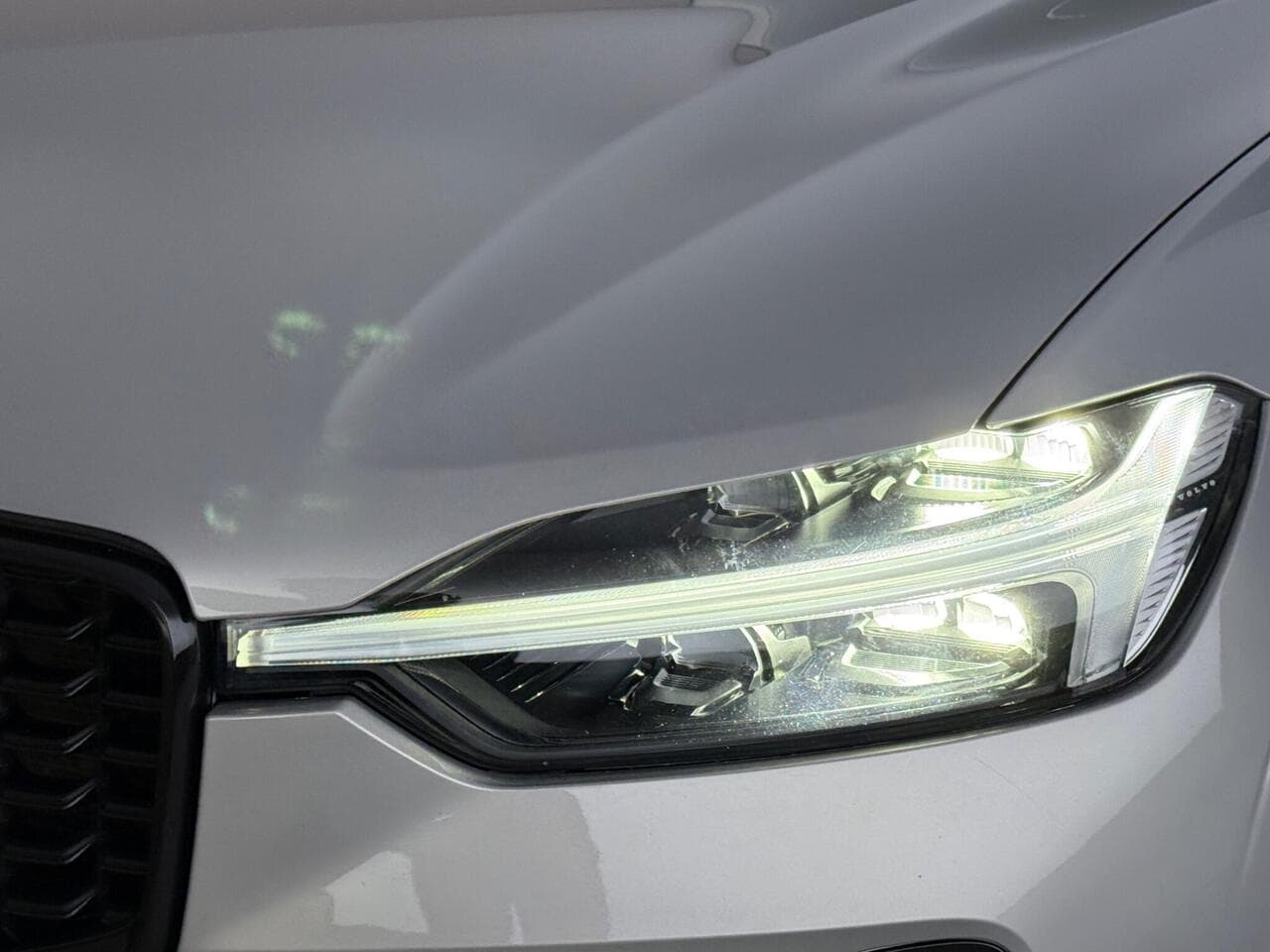 Volvo XC60 thumbnail Lights Front
