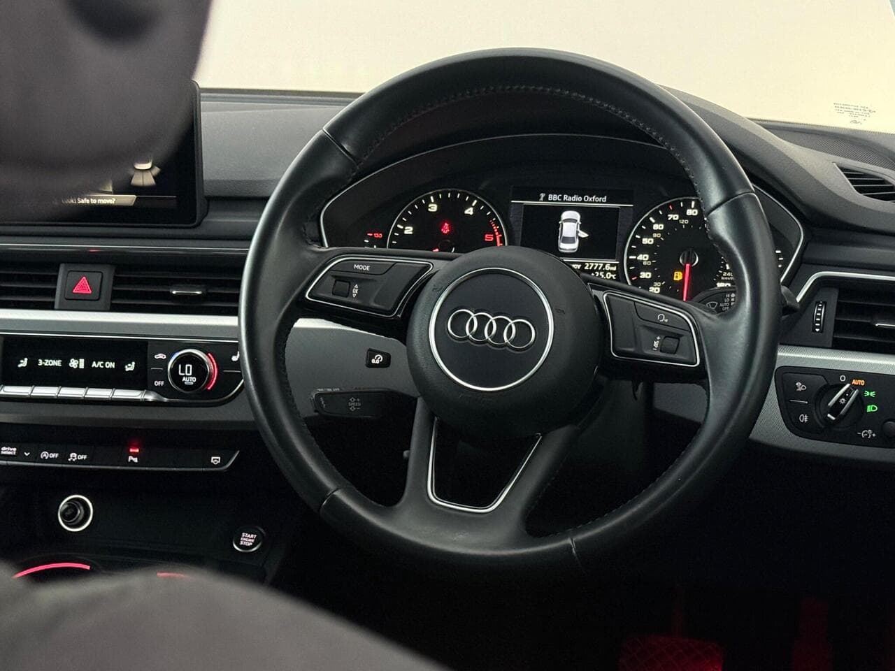 Audi A4 thumbnail Steering Wheel