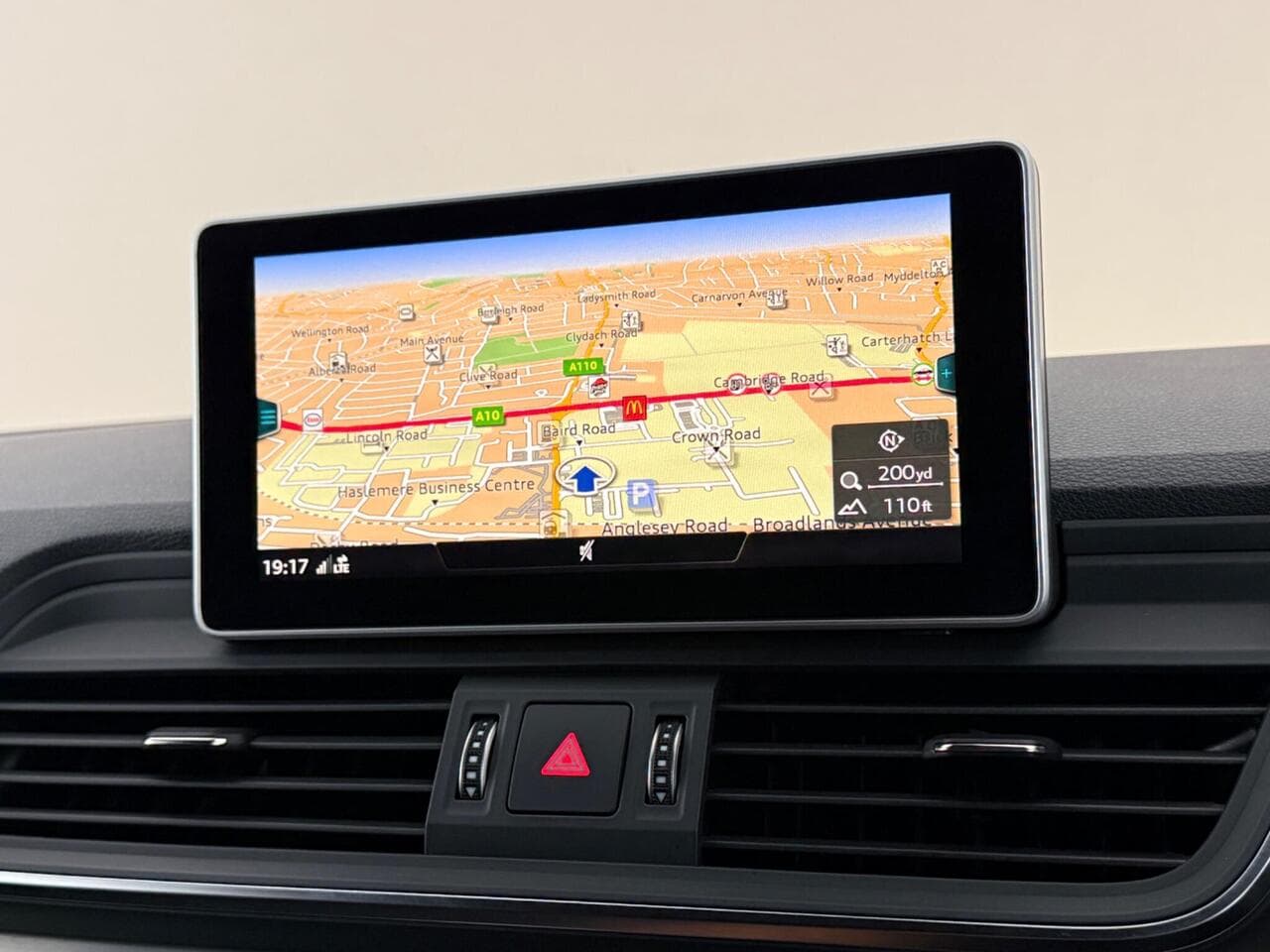 Audi Q5 thumbnail Infotainment System