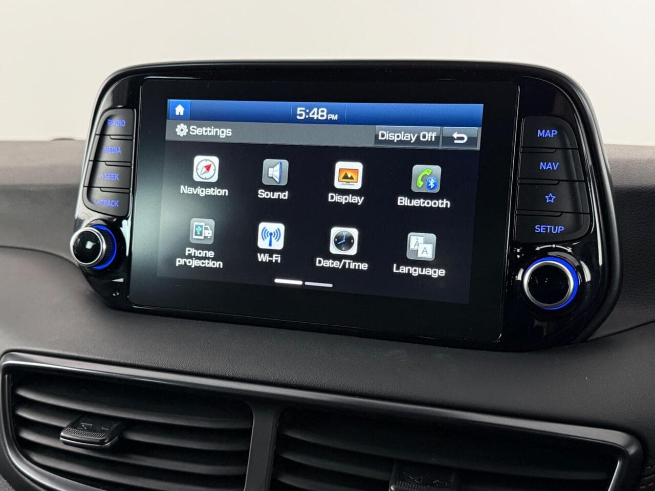 Hyundai TUCSON thumbnail Infotainment System