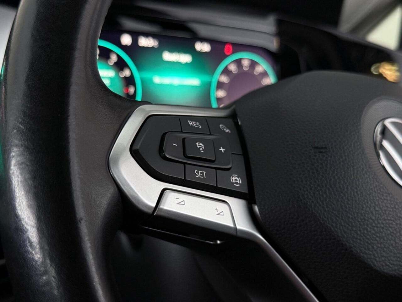 Volkswagen Golf thumbnail Misc Controls