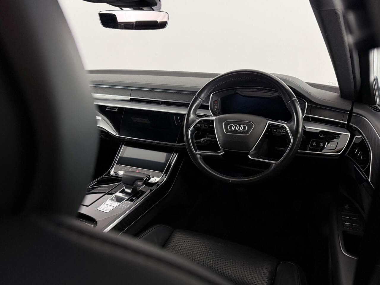 Audi A8 thumbnail Interior Front