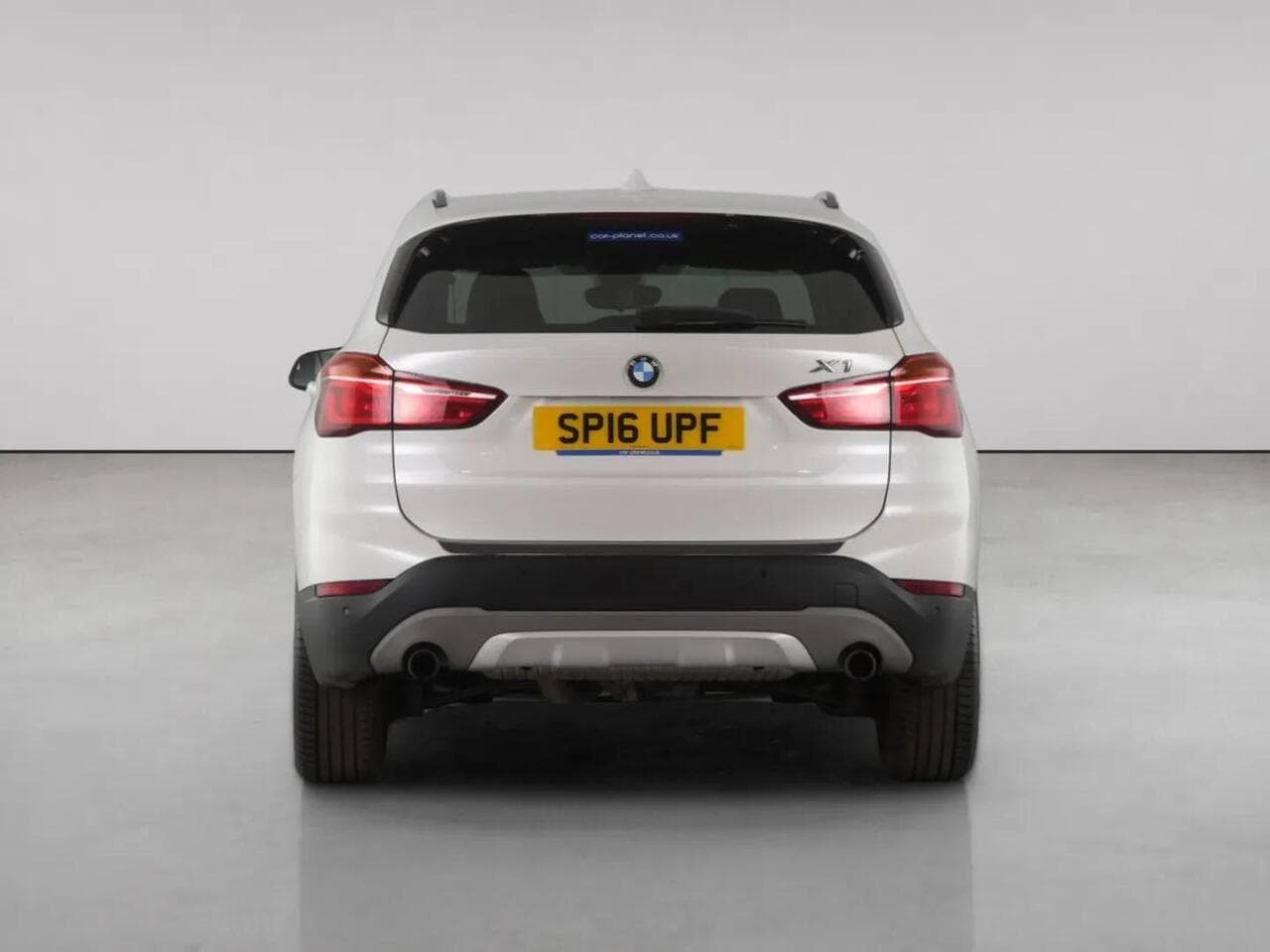 BMW X1 thumbnail Rear