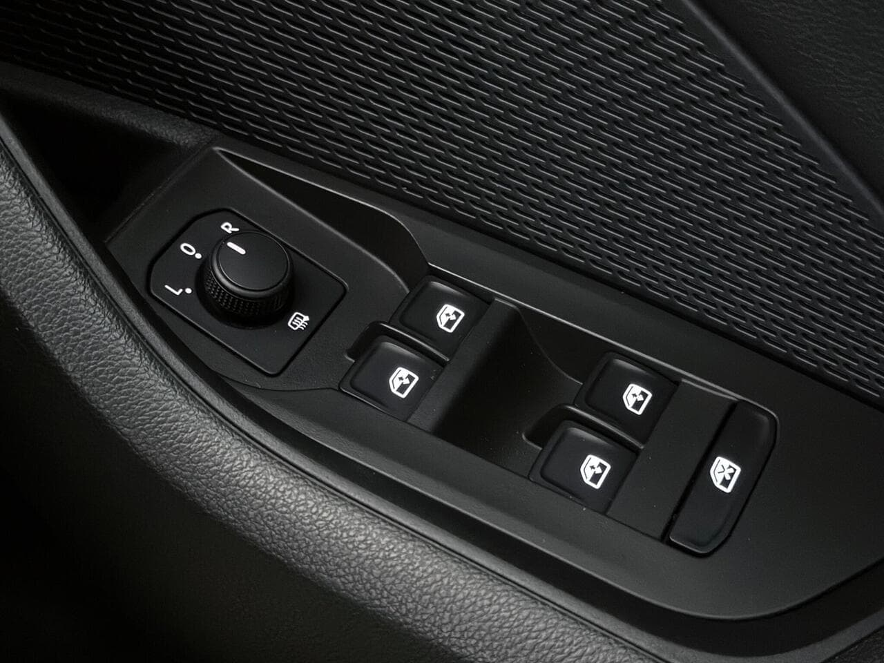 Skoda Octavia thumbnail Misc Controls