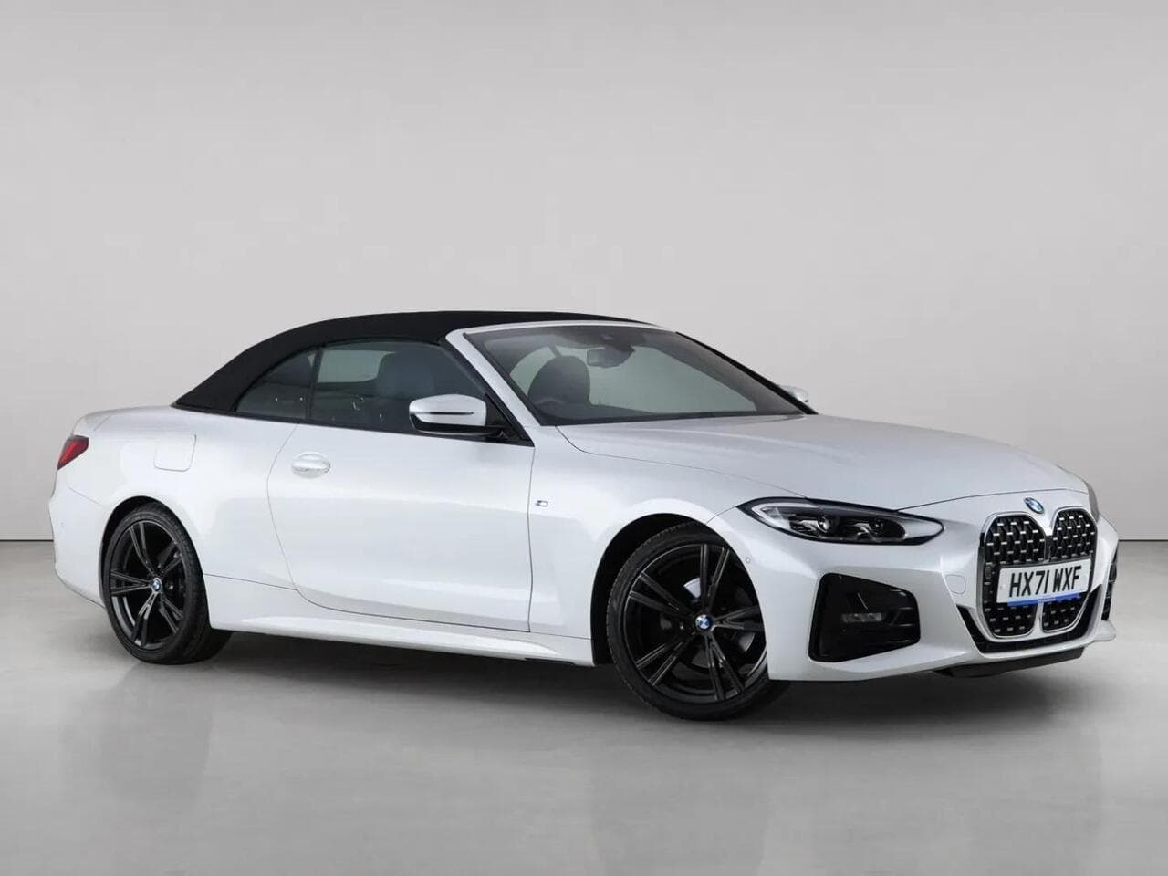 BMW 4 Series thumbnail Front Right