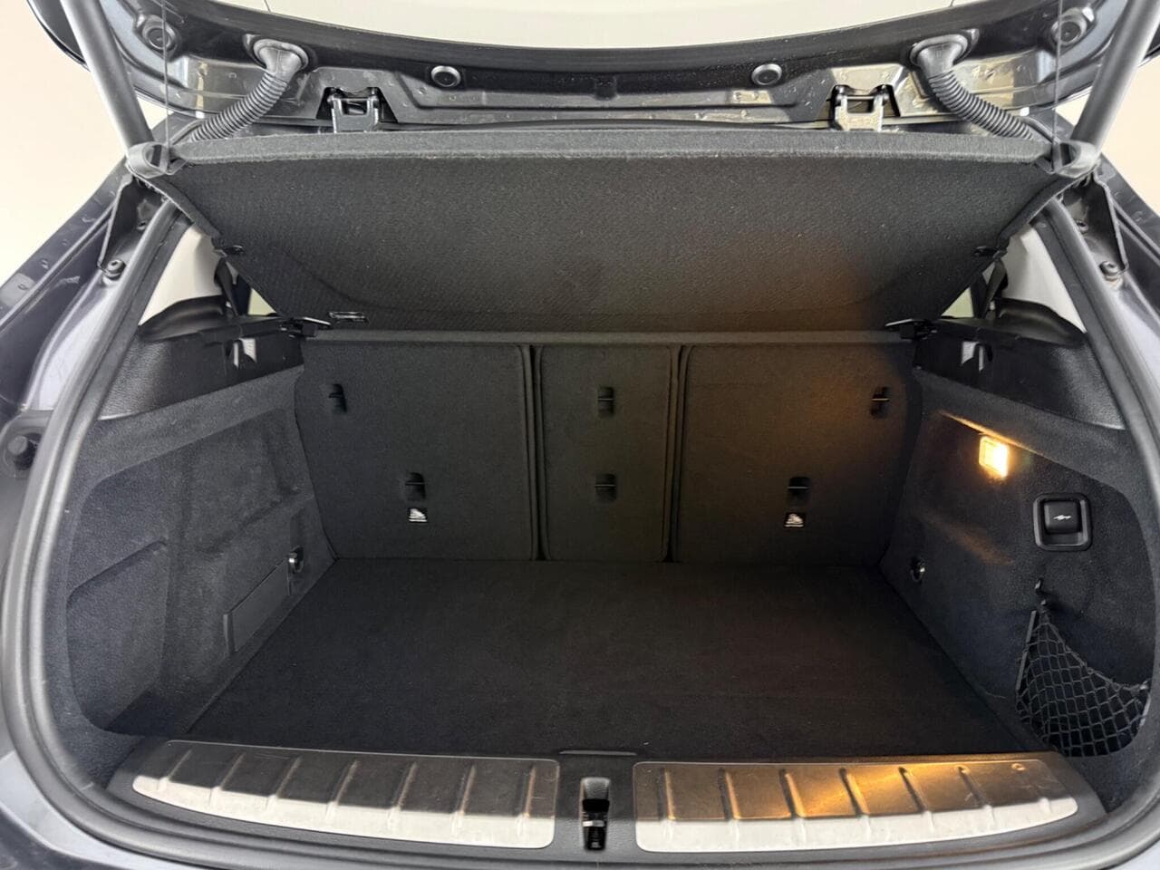 BMW X2 thumbnail Boot