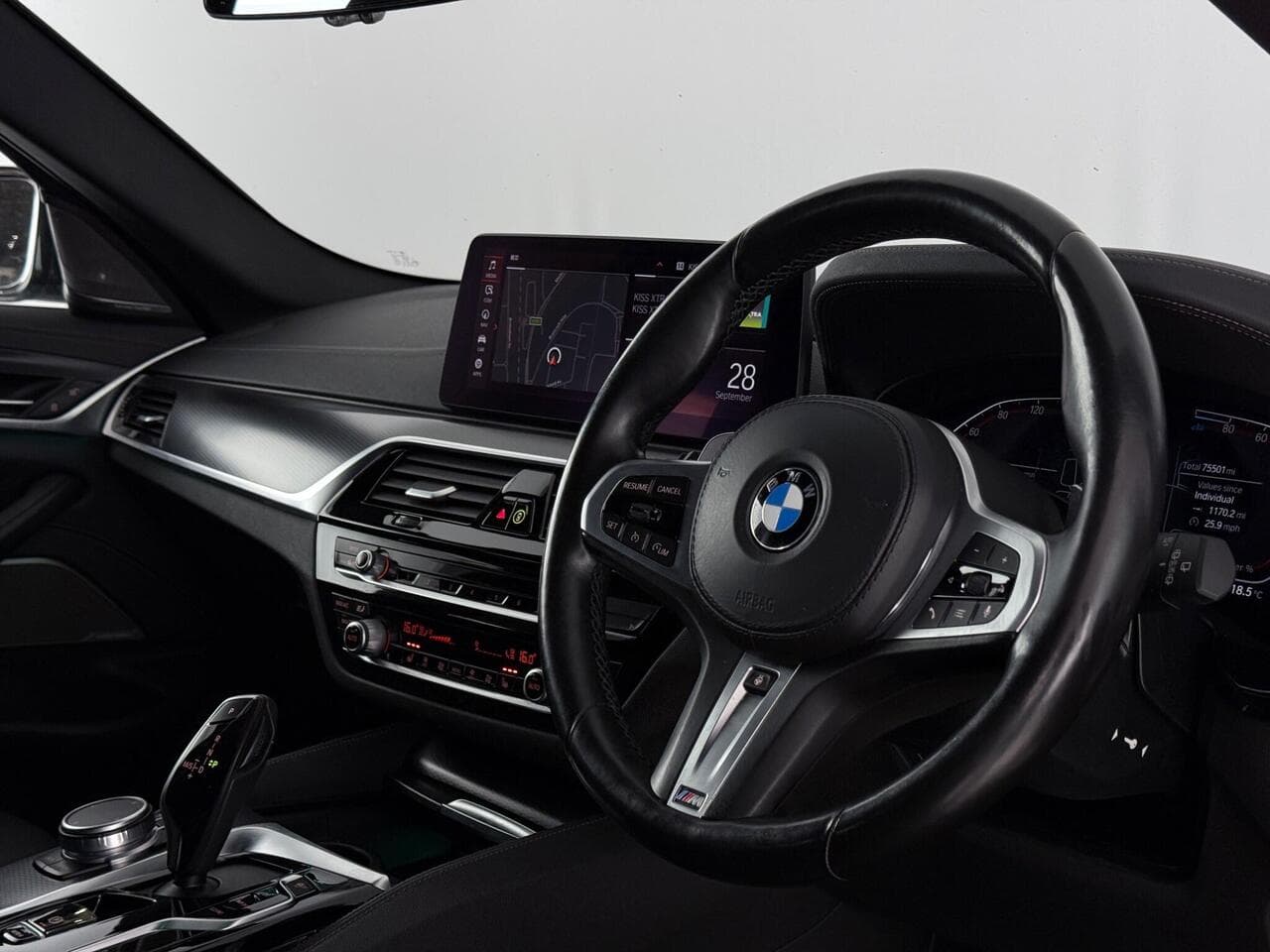 BMW 5 Series thumbnail Interior Front