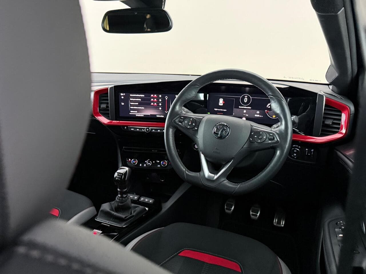Vauxhall Mokka thumbnail Interior Front