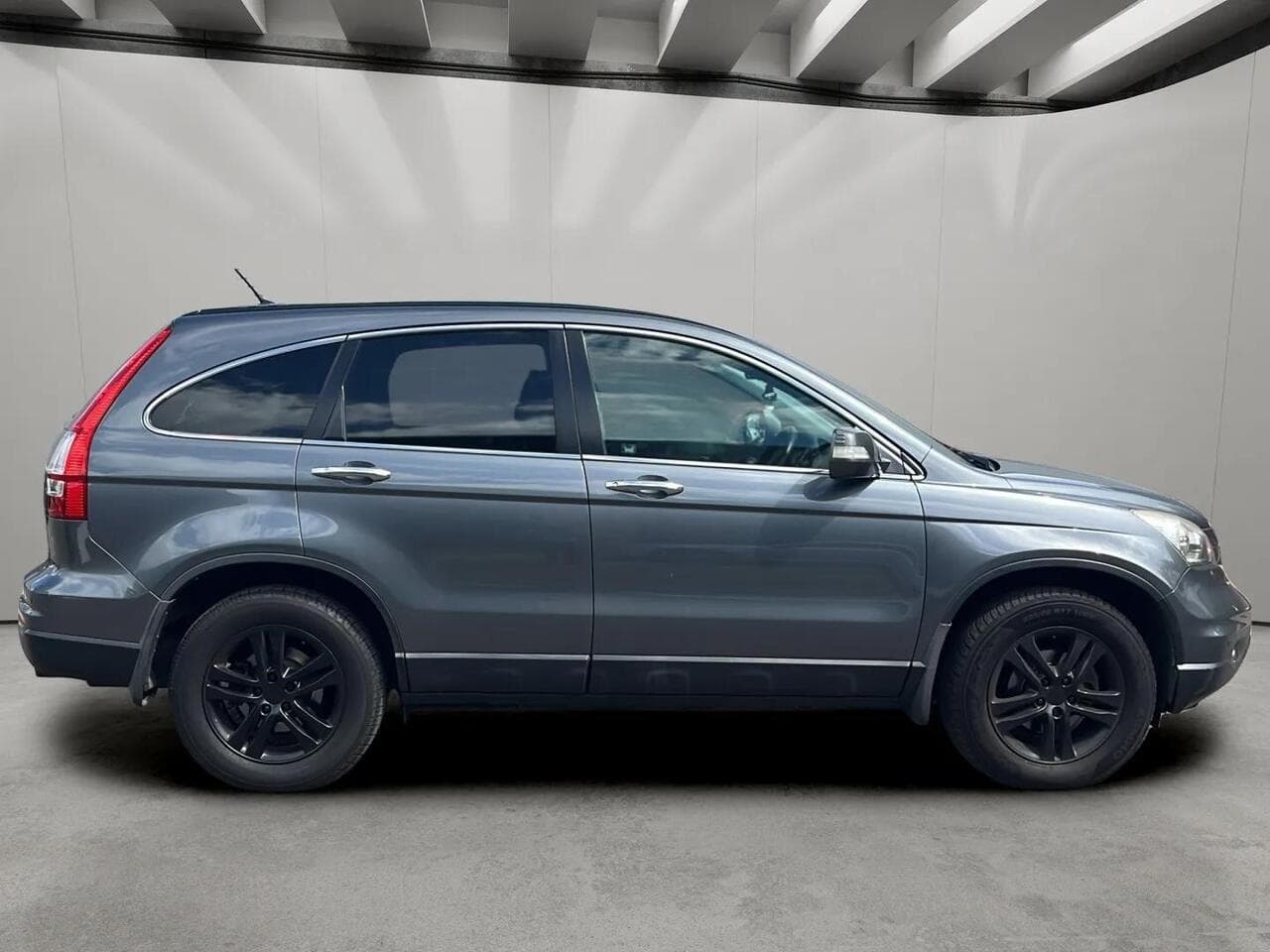 Honda CR-V thumbnail Side Right
