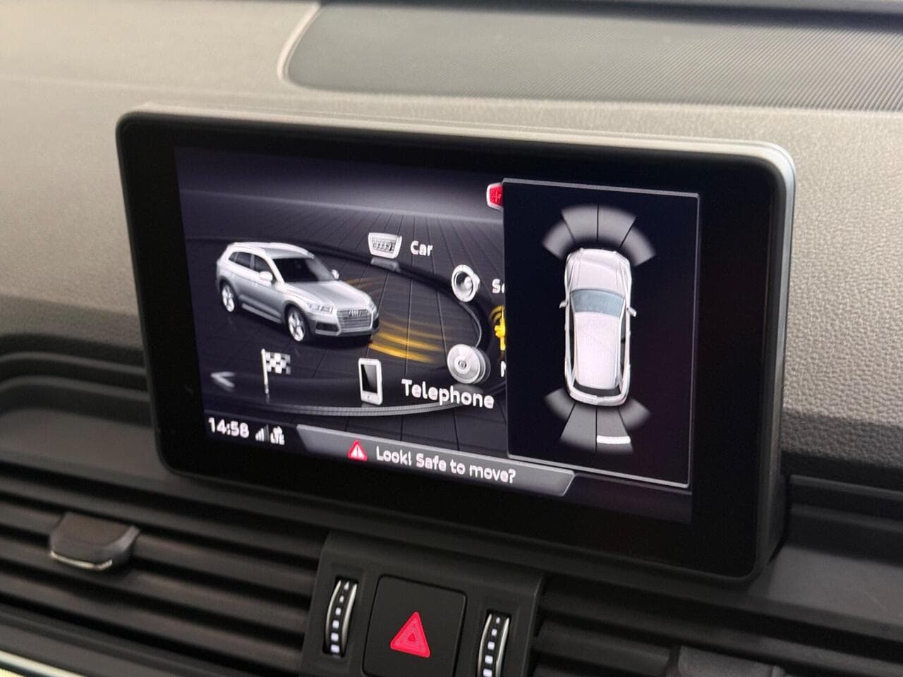 Audi Q5 thumbnail Infotainment System
