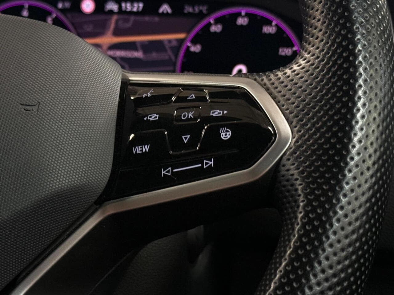 Volkswagen Tiguan thumbnail Misc Controls