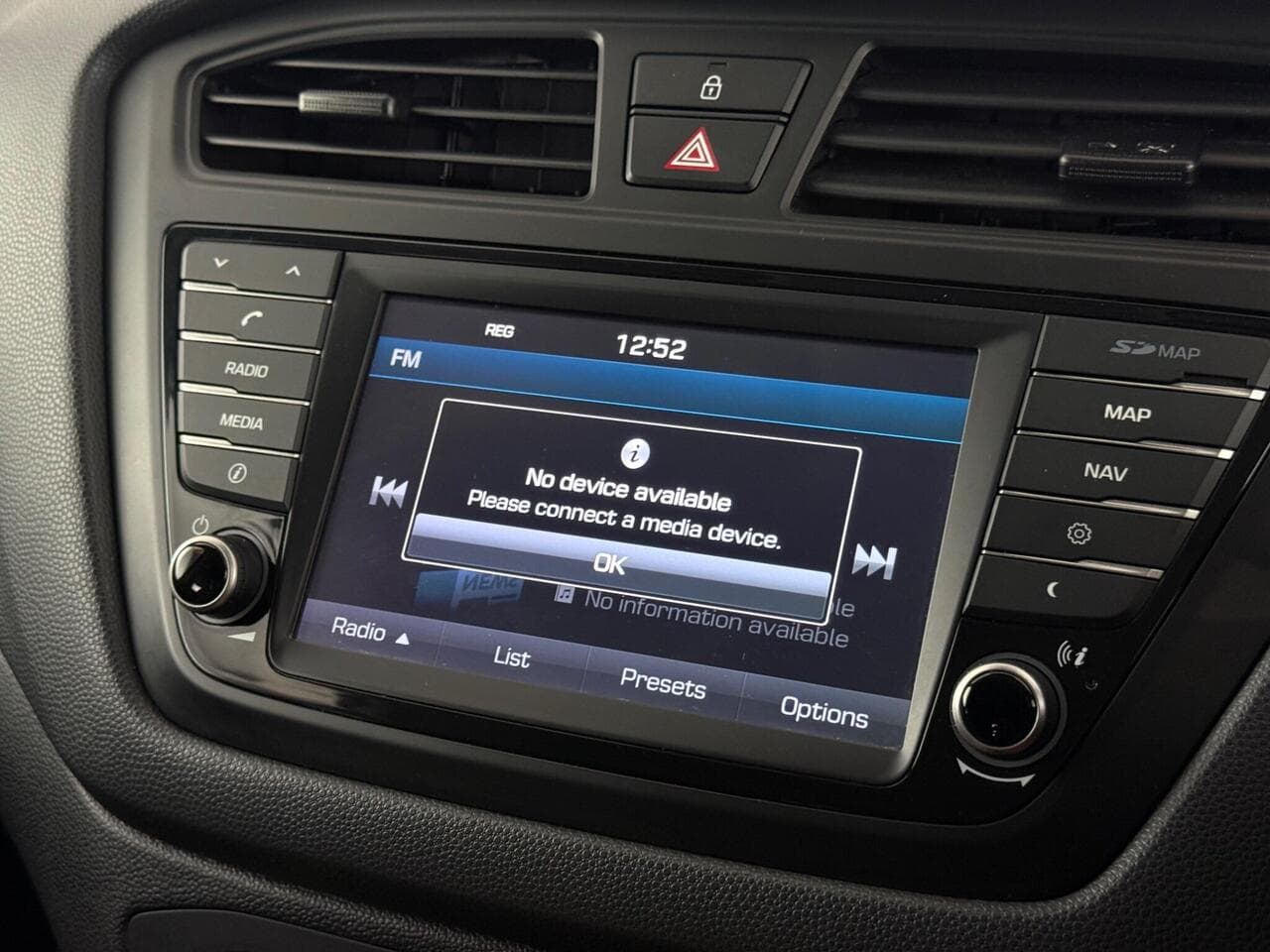 Hyundai i20 thumbnail Infotainment System