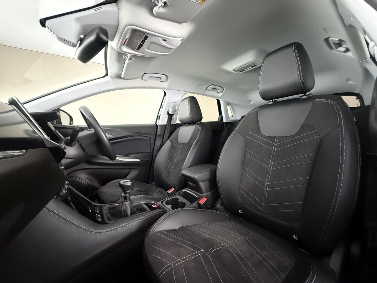 Vauxhall Grandland thumbnail Seat Front Passenger