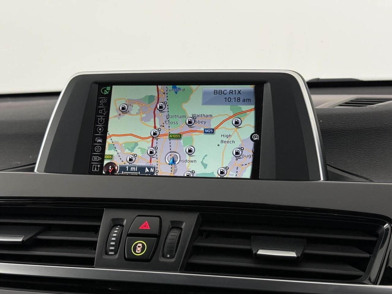 BMW X1 thumbnail Infotainment System