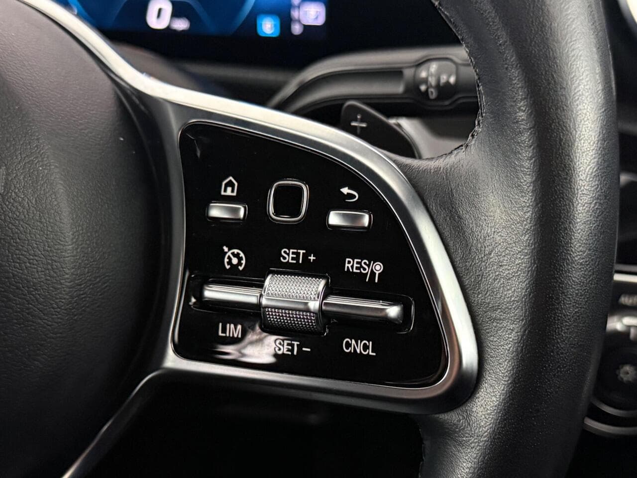Mercedes-Benz A Class thumbnail Misc Controls