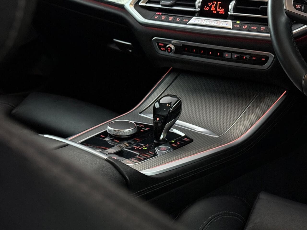 BMW X5 thumbnail Interior Front