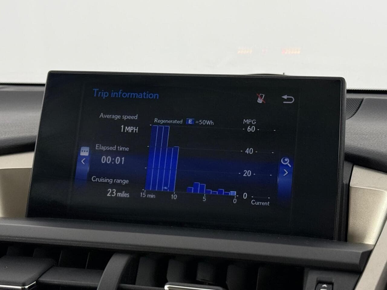 Lexus NX thumbnail Infotainment System