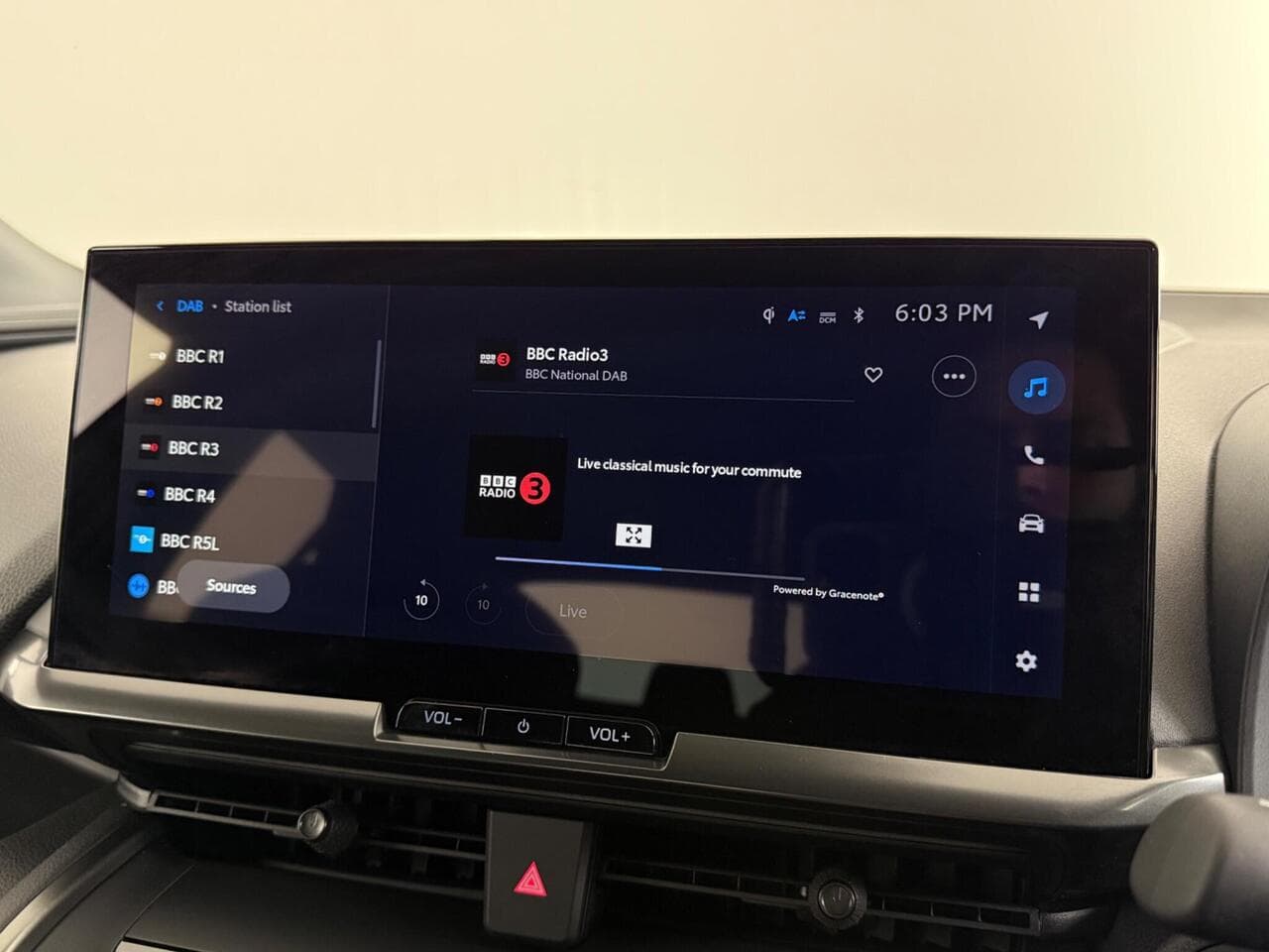 Toyota C-HR thumbnail Infotainment System