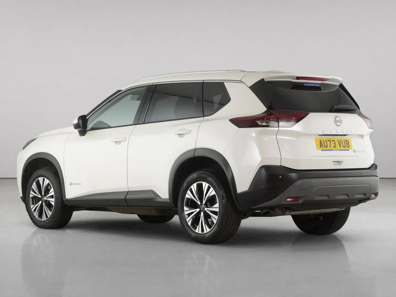 Nissan X-Trail thumbnail Rear Left