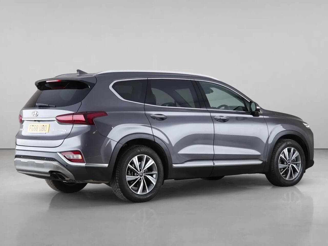 Hyundai Santa Fe thumbnail Side Right