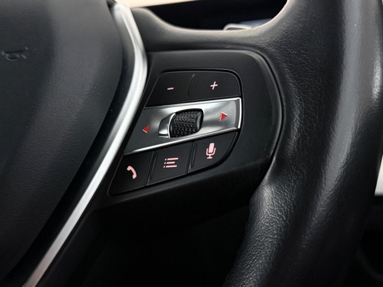 BMW 3 Series thumbnail Misc Controls