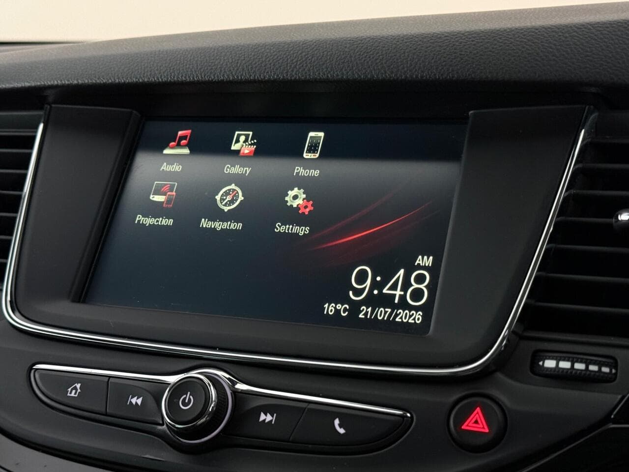 Vauxhall Astra thumbnail Infotainment System