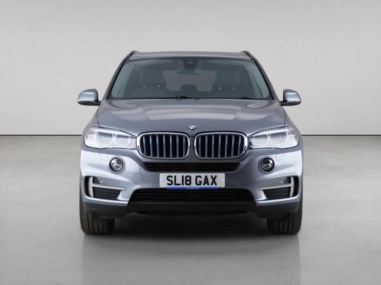 BMW X5 thumbnail Front