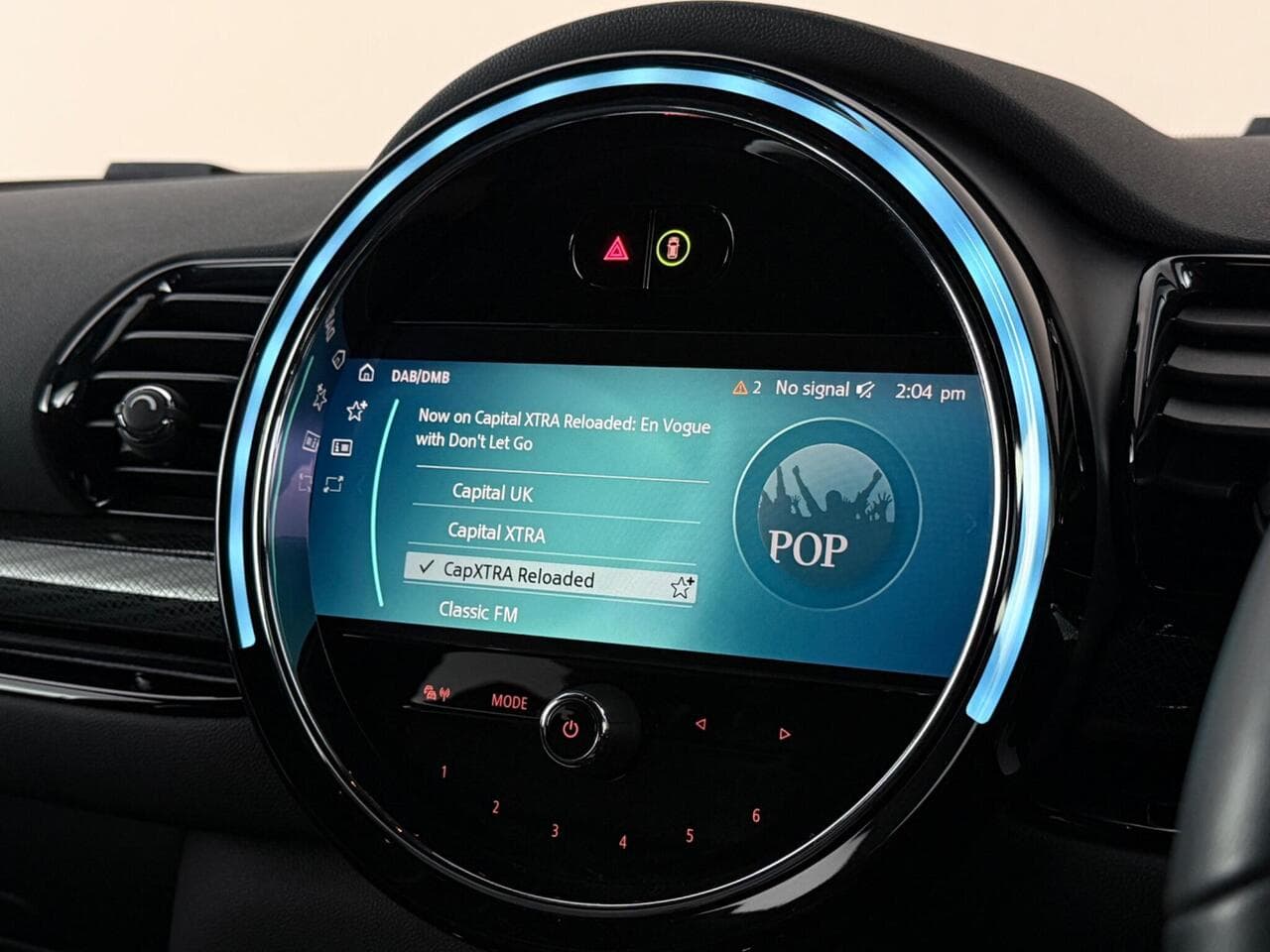 MINI Clubman thumbnail Infotainment System