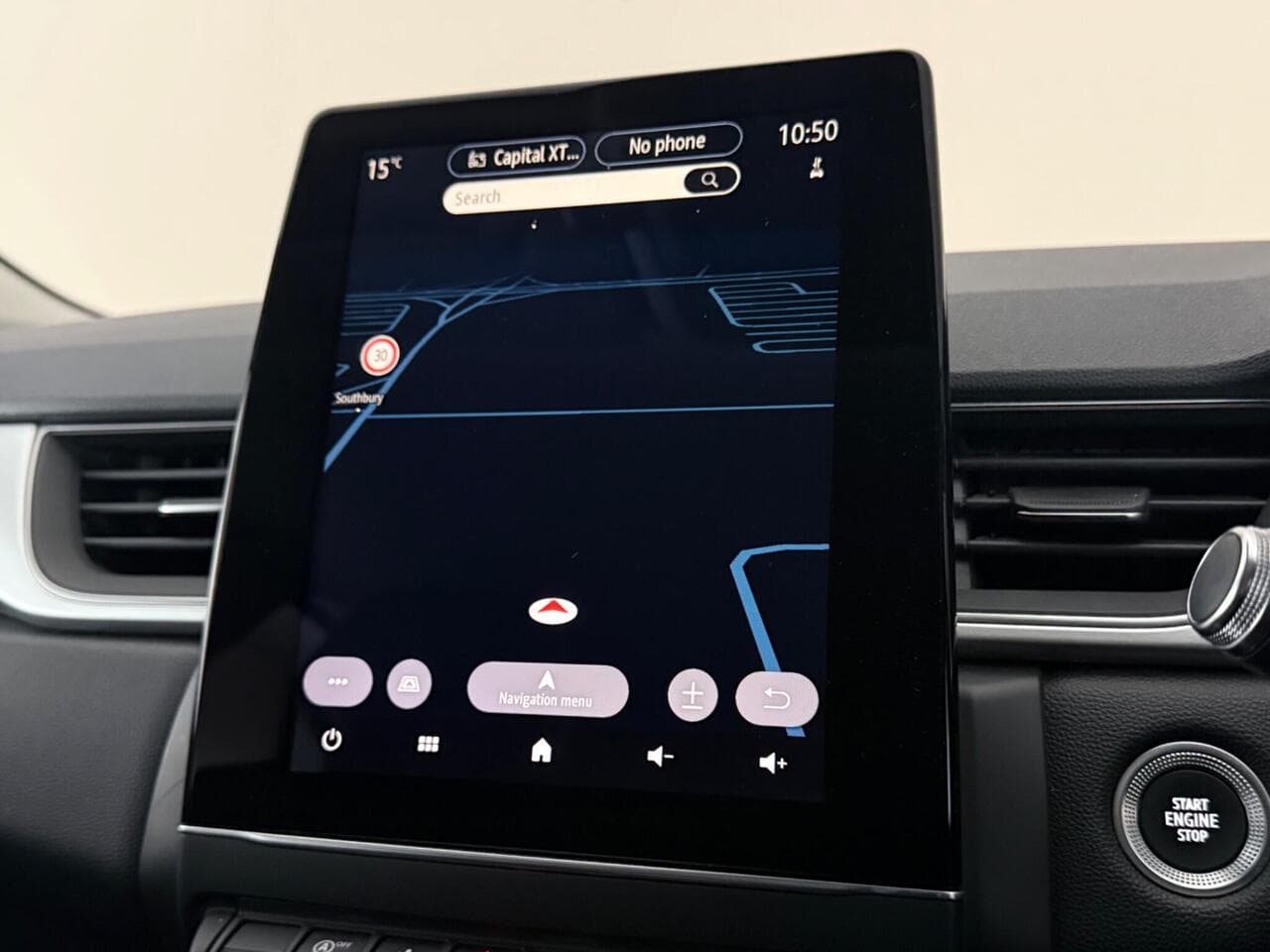 Renault Captur thumbnail Infotainment System