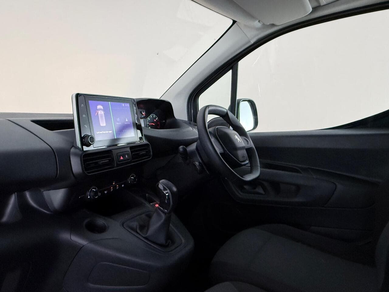 Peugeot Partner thumbnail Interior Front